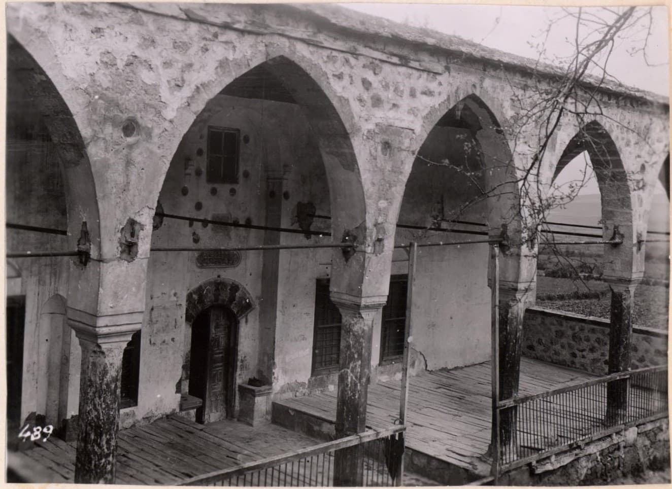 GÖRSEL 8: İSA DİVANLI CAMİİ SON CEMAAT YERİ 1940-43